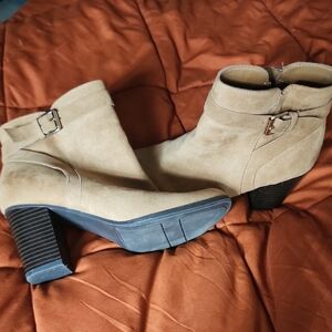 Stylish Tan Ankle Boots for Women